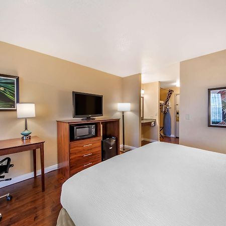 Best Western Plus John Jay Inn & Suites Palmdale Esterno foto