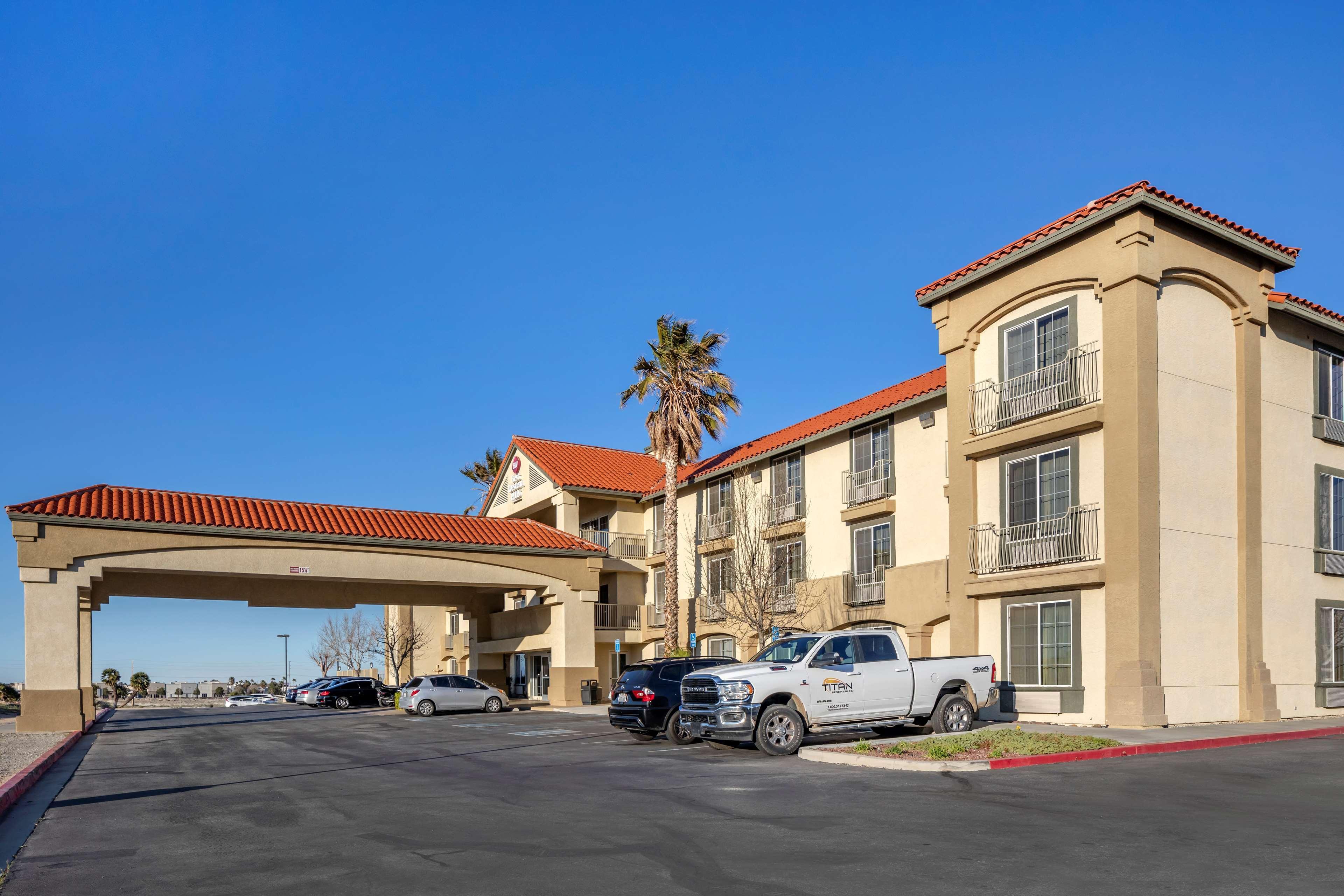 Best Western Plus John Jay Inn & Suites Palmdale Esterno foto